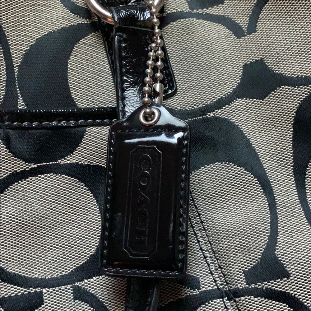 Authentic Coach Purse - Picture 5 of 8